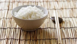 قناع الأرز لتجديد شباب الوجه
